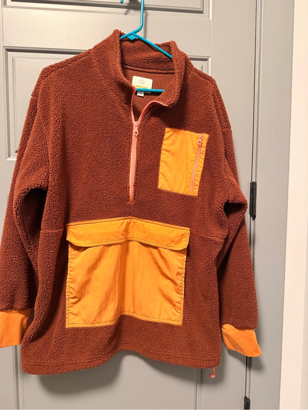 Offline by Aerie Women’s Rust Sherpa Pullover with Orange Accents LARGE